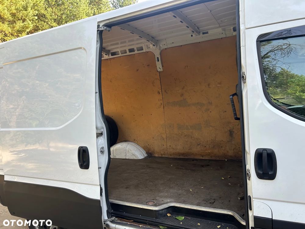 Iveco 35S13 - 9