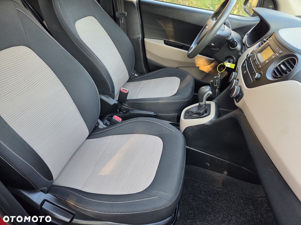 Hyundai i10 1.0 Automatik Passion - 26