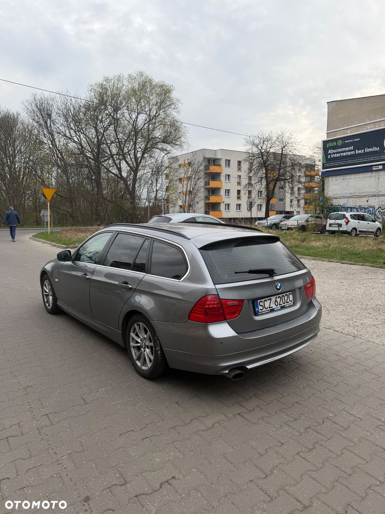BMW Seria 3 318d - 10