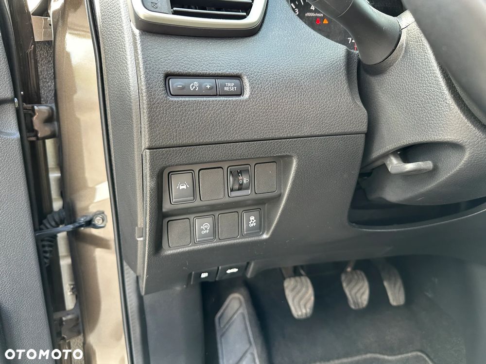 Nissan Qashqai - 18