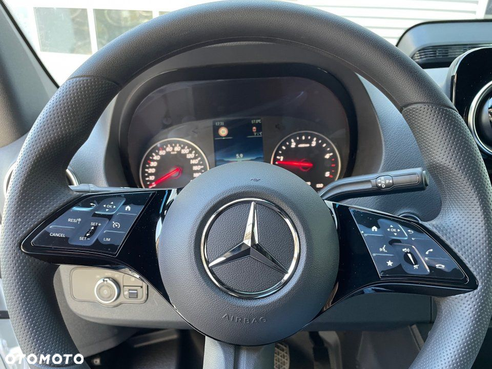 Mercedes-Benz Sprinter - 7