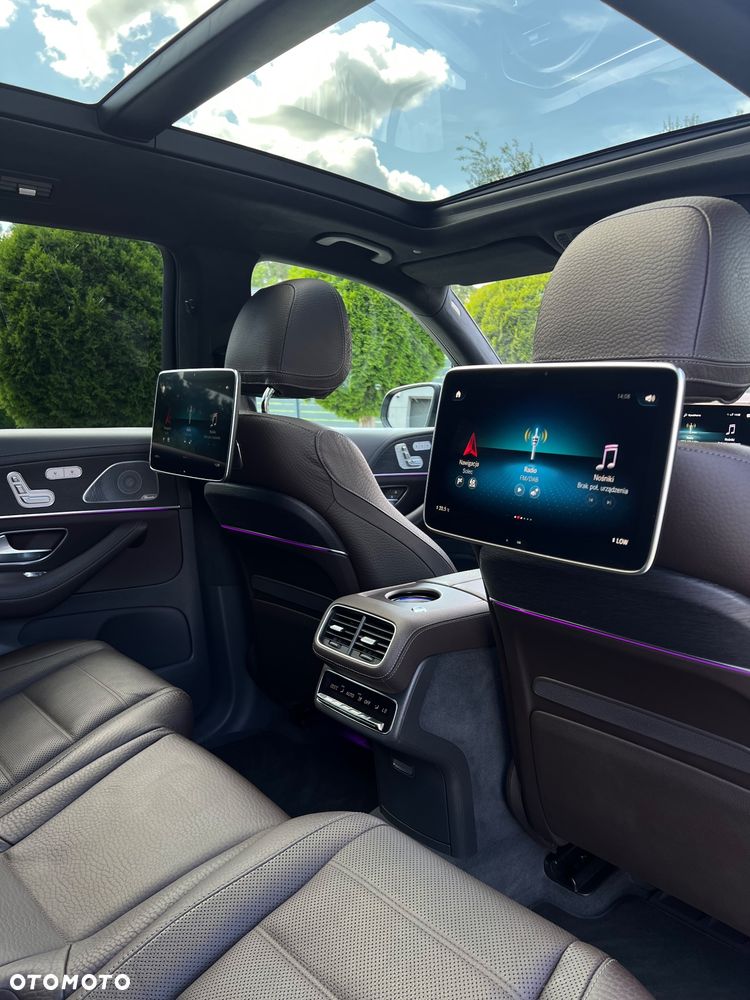Mercedes-Benz GLS - 25