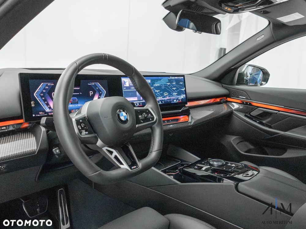 BMW Seria 5 520d xDrive - 12