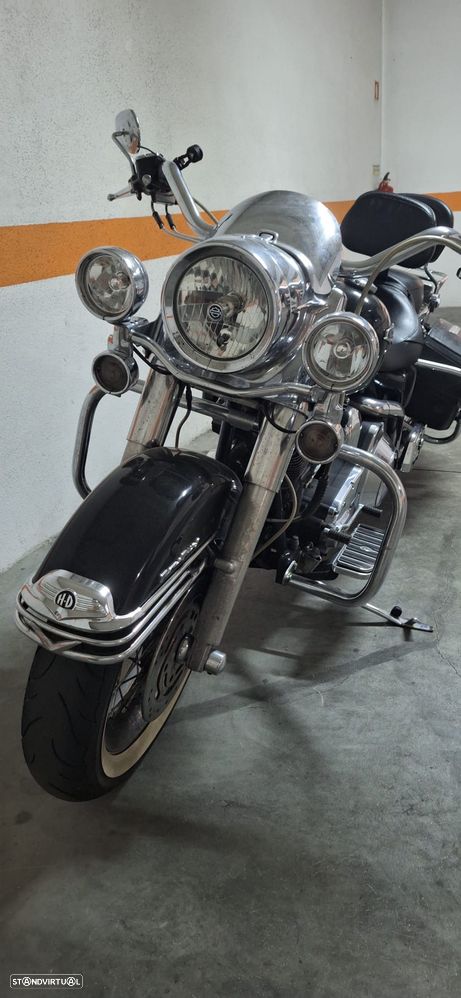 Harley-Davidson FLHRCI Road King Classic - 3