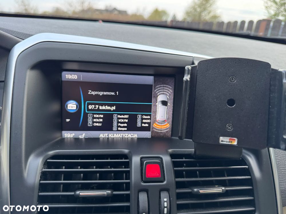 Volvo XC 60 2.4D AWD Summum - 25