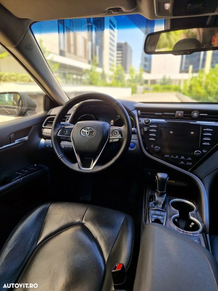 Toyota Camry 2.5 Exclusive - 17