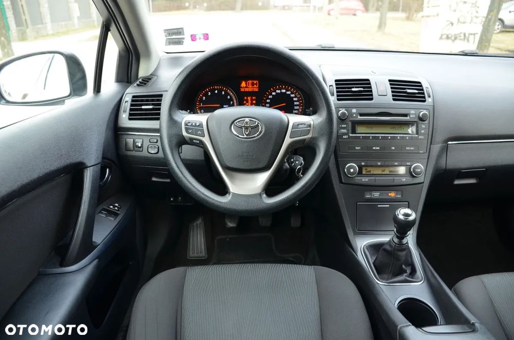 Toyota Avensis 1.8 Edition - 25