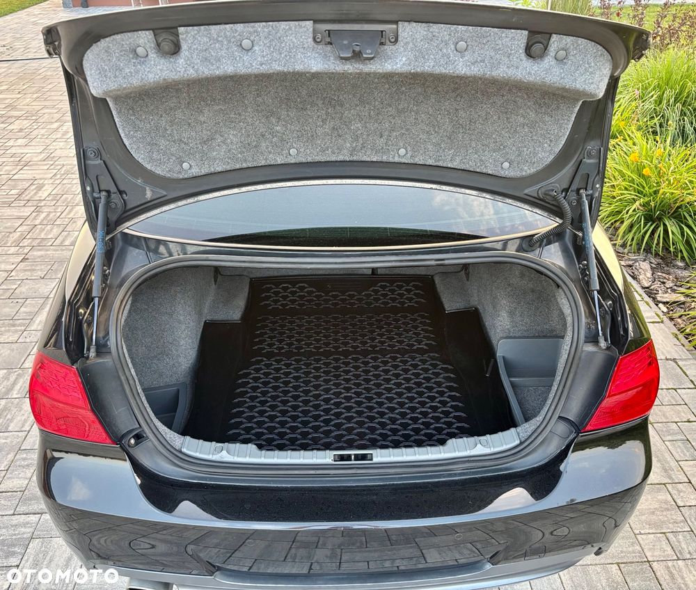BMW Seria 3 320d - 13