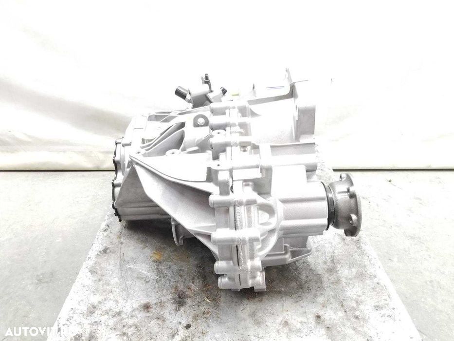 Cutie viteze VW Caddy IV; 2.0 TDI; UFX; 2022; 6 Viteze; Start/Stop - 2
