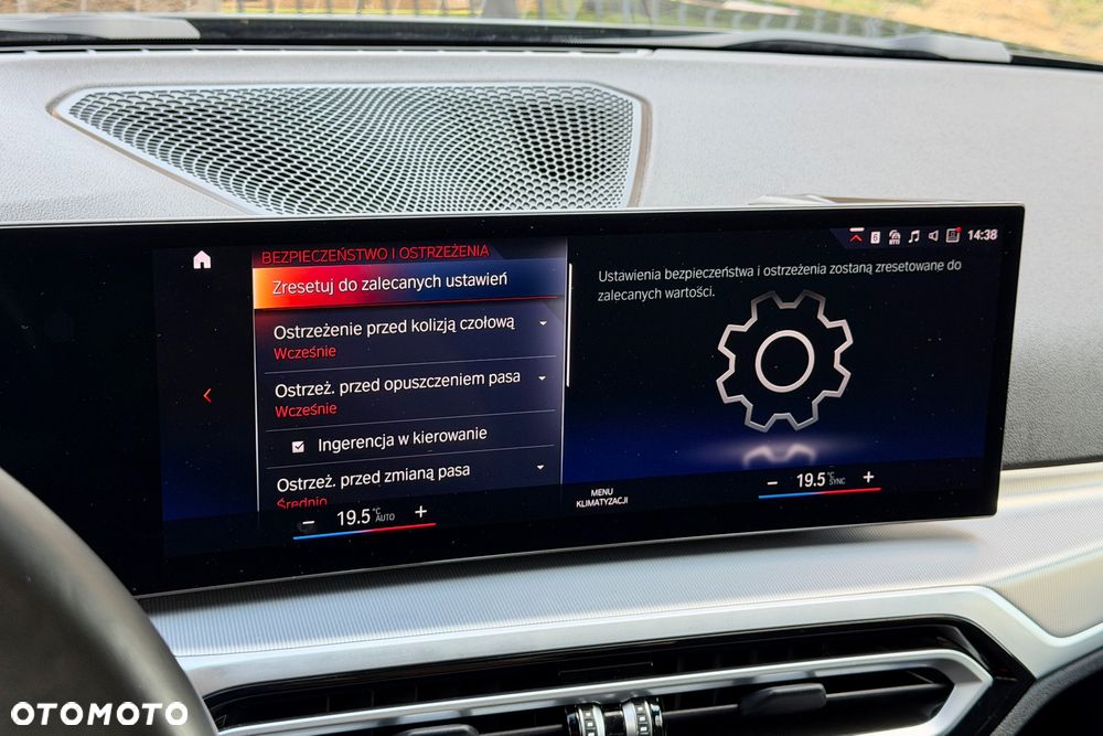 BMW Seria 3 320d M Sport - 25