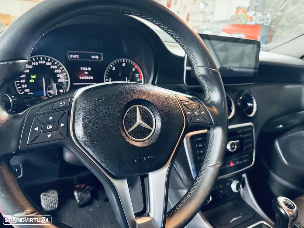 Mercedes-Benz A 160 d Style - 28