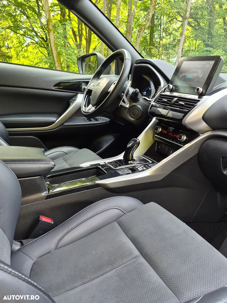 Mitsubishi Eclipse-Cross - 9