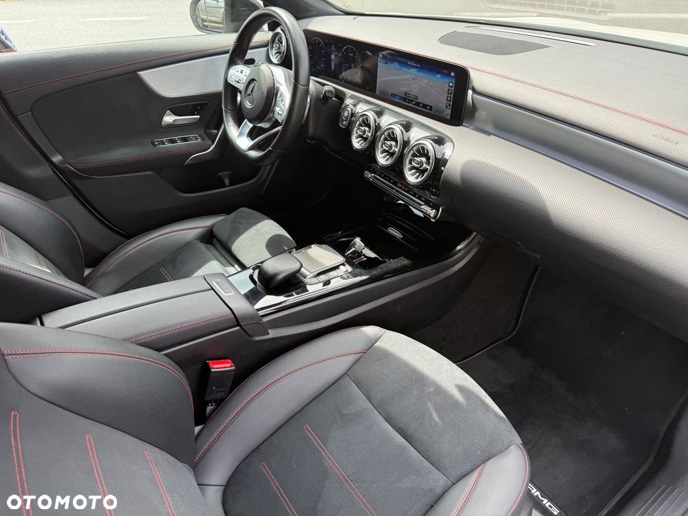 Mercedes-Benz CLA 180 d 8G-DCT AMG Line Advanced Plus - 10