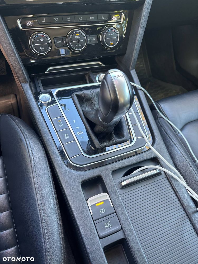 Volkswagen Passat Variant 1.8 TSI (BlueMotion Technology) DSG Comfortline - 8
