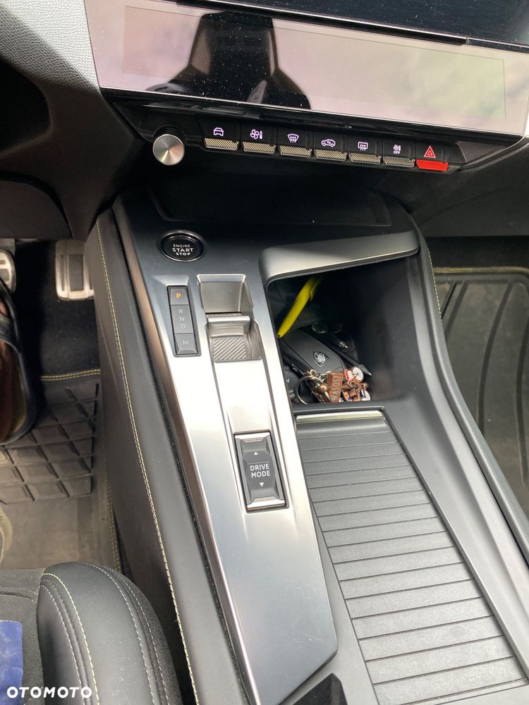 Peugeot 308 PureTech 130 EAT8 GT - 25