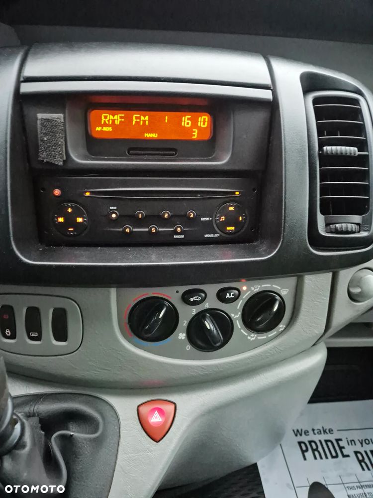 Renault Trafic - 16