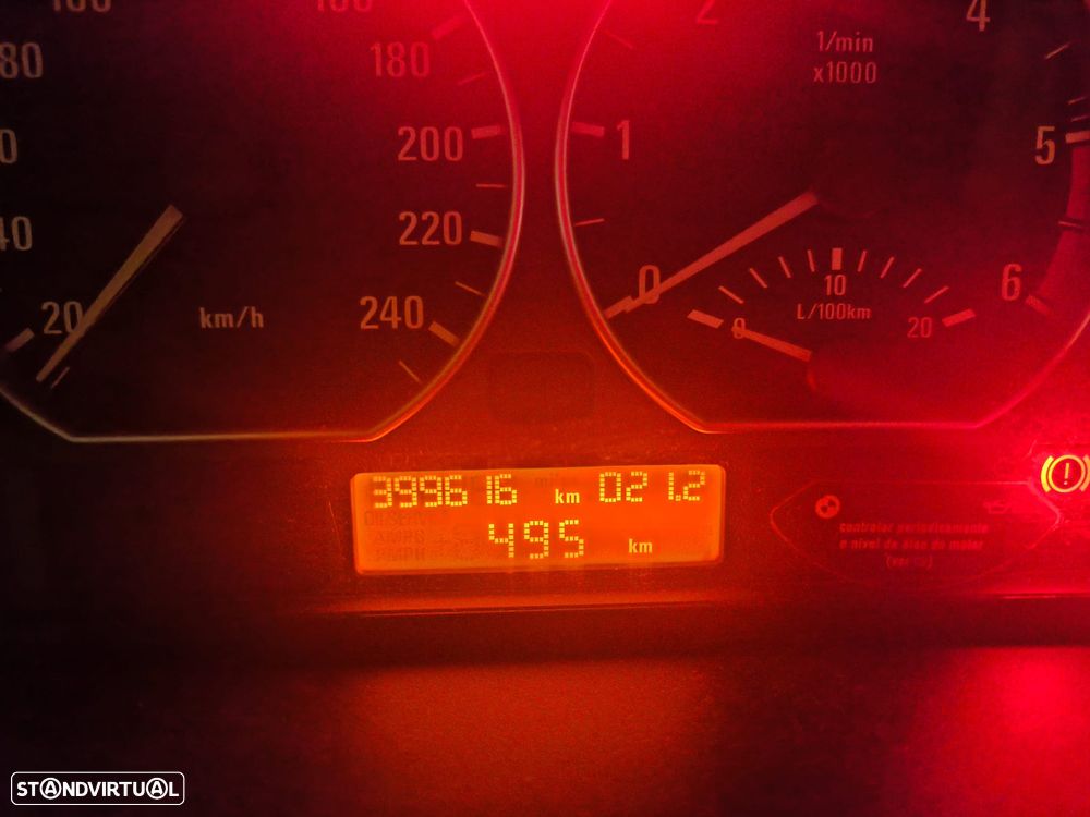 BMW 320 d 20 Anos Baviera - 16