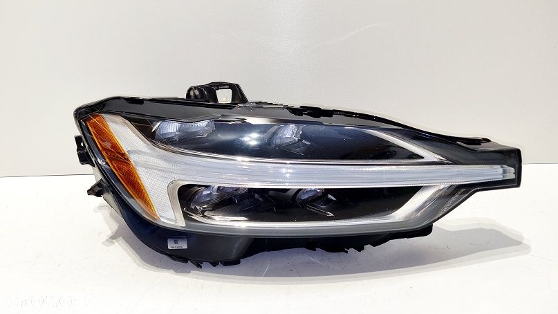 REFLEKTOR PRAWY MID LED VOLVO XC60 USA - 1