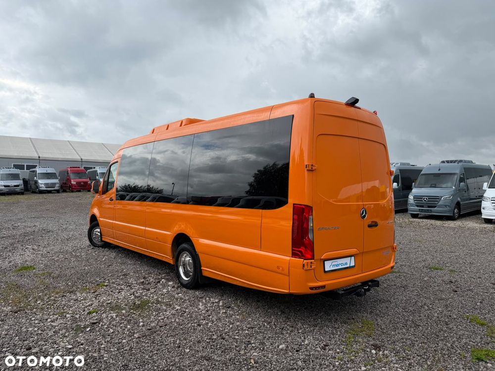Mercedes-Benz Sprinter 517 - 9