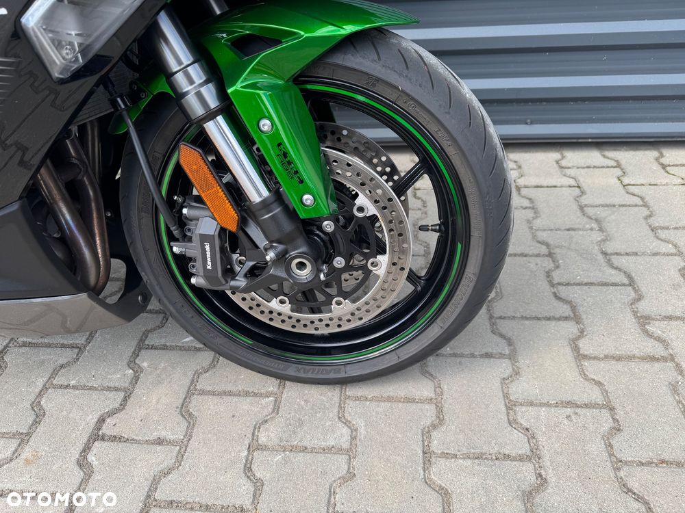 Kawasaki Ninja 1000 SX - 22