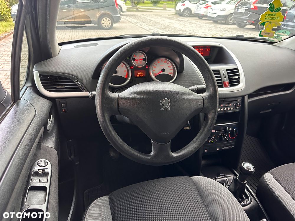 Peugeot 207 95 VTi Family - 19