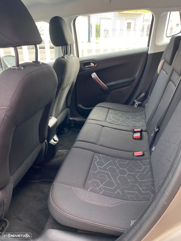 Peugeot 2008 82 VTI Active - 11