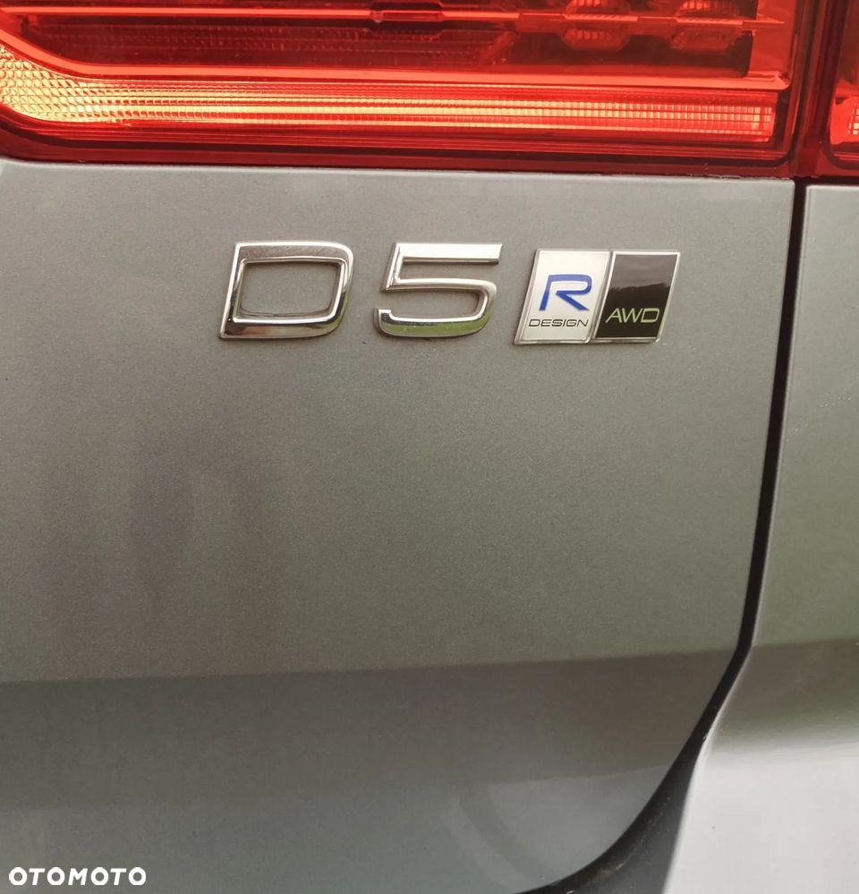 Volvo XC 60 D5 SCR AWD R-Design - 20