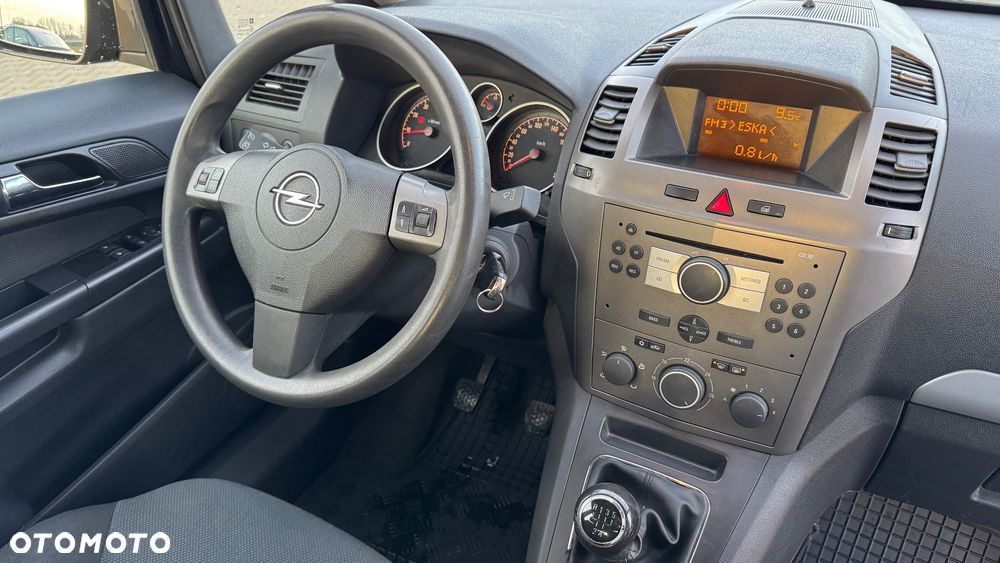 Opel Zafira 1.8 Enjoy - 13