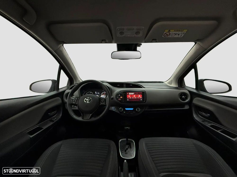 Toyota Yaris - 10