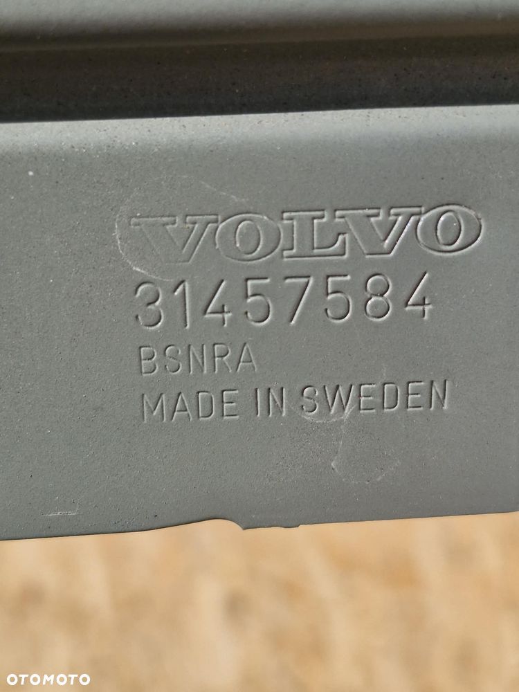 VOLVO XC40 BŁOTNIK PRAWY PRZÓD 31457584 - 7