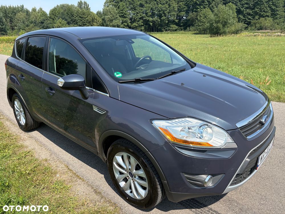 Ford Kuga 2.0 TDCi 2x4 Titanium - 4