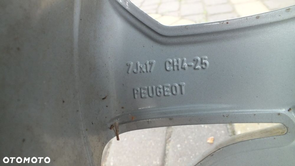 Felga aluminiowa 17 9673773777  Peugeot 208 - 6