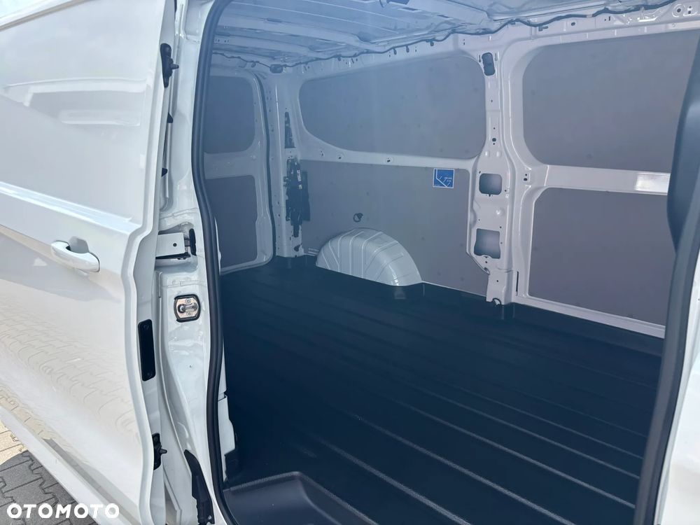 Ford Transit Custom - 8