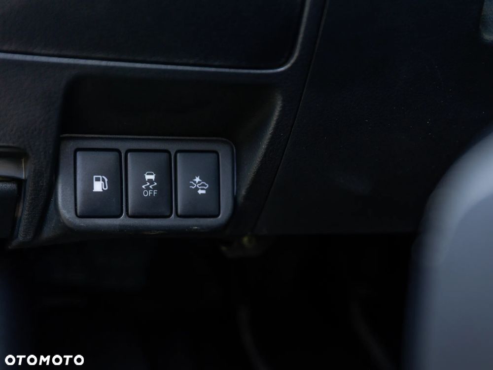 Toyota Avensis 1.8 Prestige - 19