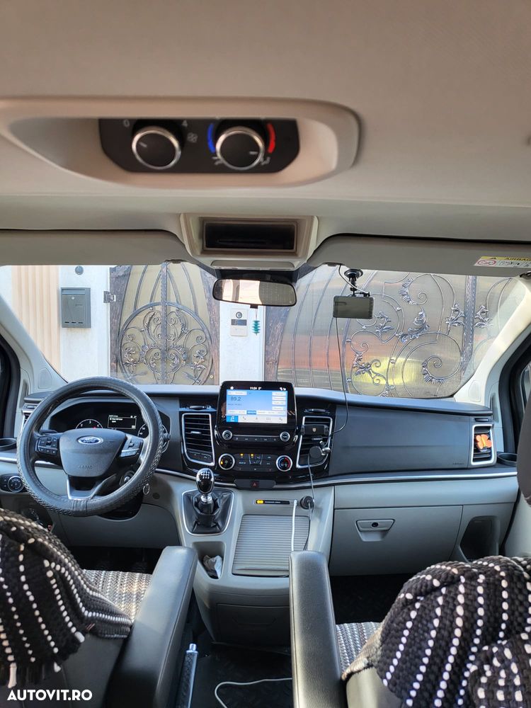 Ford Tourneo Custom - 5