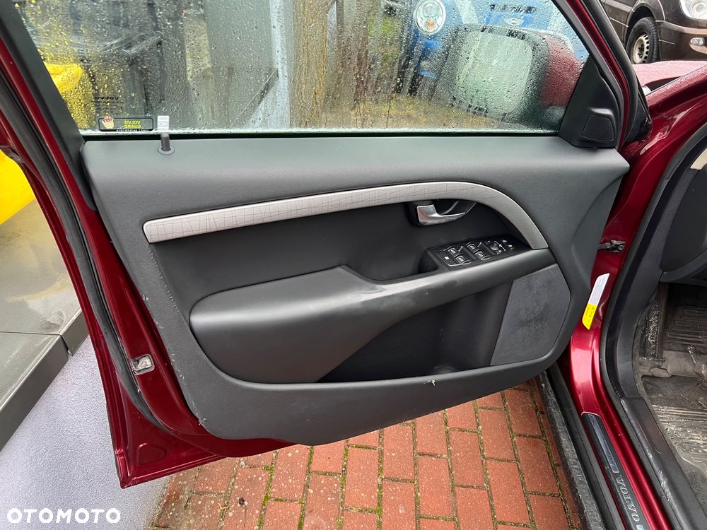 Volvo XC 70 D5 AWD Summum - 16