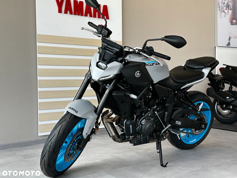 Yamaha MT - 2