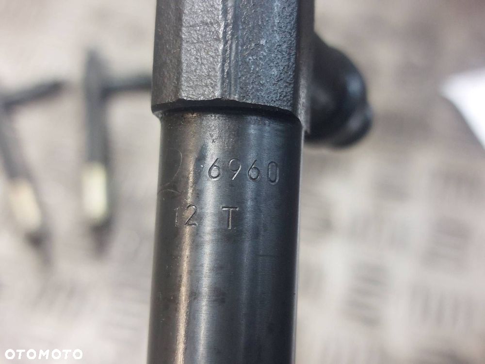 WTRYSK WTRYSKIWACZ KOMPLET MAZDA 323F BJ 2.0 TD - 7