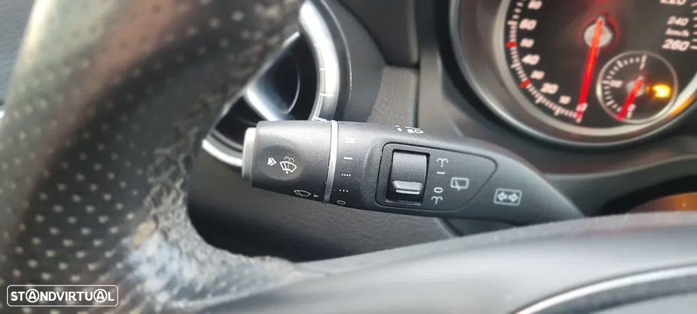 Mercedes-Benz CLA 180 d Shooting Brake Urban - 21