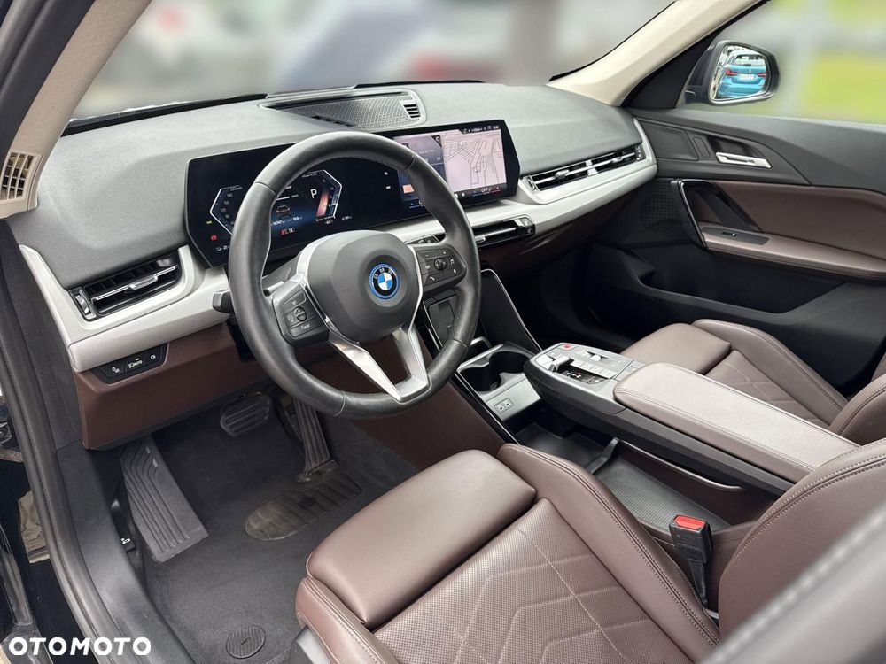BMW Ix1 2024 photo 5