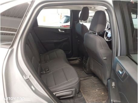 Ford Kuga - 4