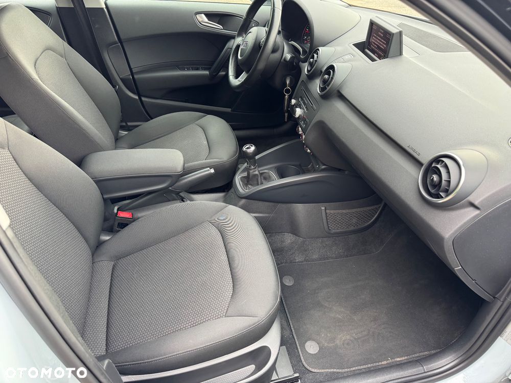 Audi A1 Sportback 1.6 TDI S line edition - 39
