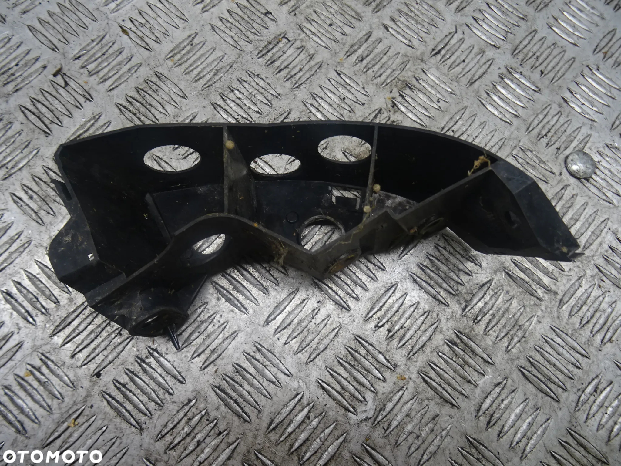 SUBARU OUTBACK IV 09-14 2.0D ŚLIZG WSPORNIK ZDERZAKA PRAWY LEWY TYŁ TYLNY 3K5Z-0 - 4