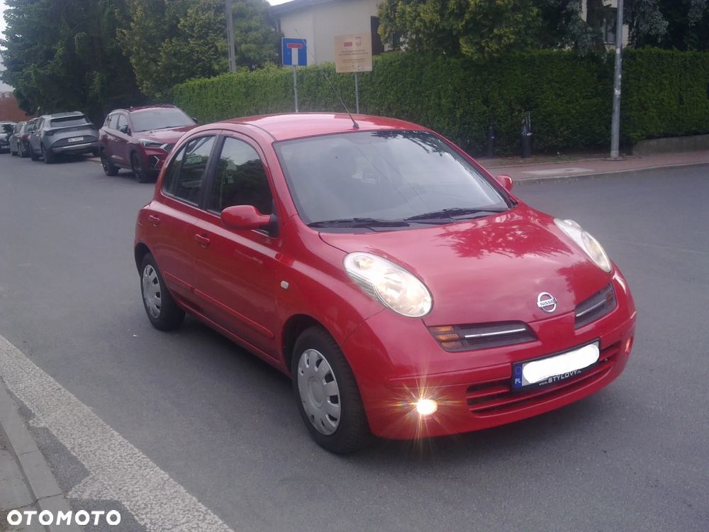 Nissan Micra - 1