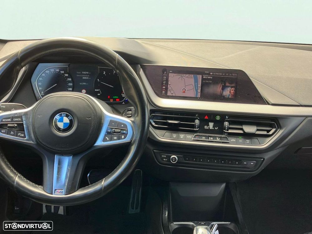BMW 116 d Pack Desportivo M Auto - 11