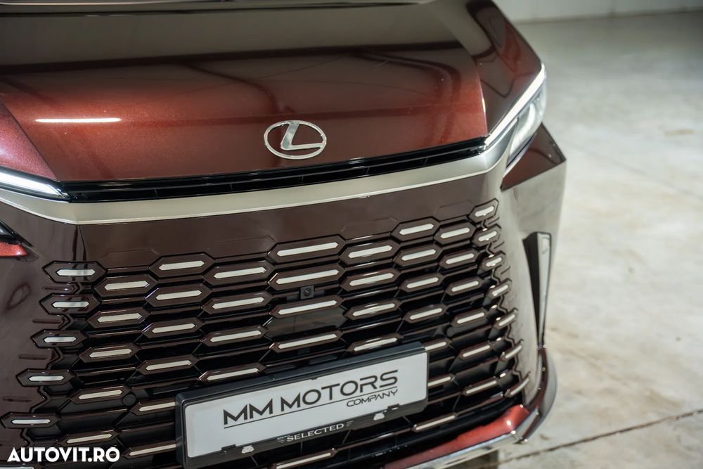 Lexus LM 350h Luxury - 12