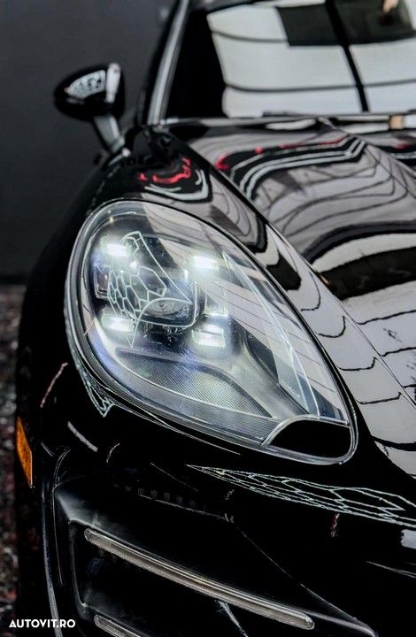 Porsche Macan Turbo PDK mit Performance Paket - 13