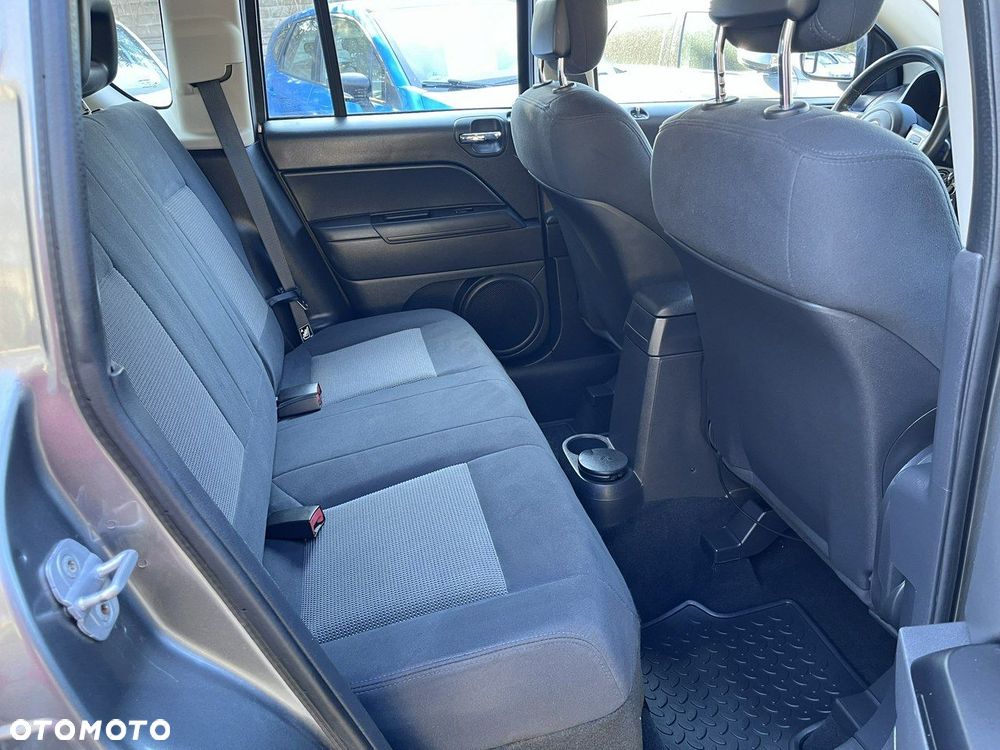 Jeep Compass - 24