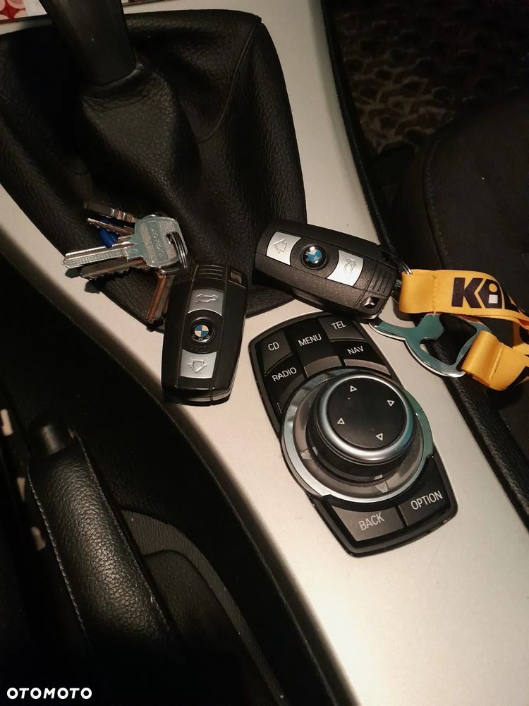 BMW Seria 3 318d DPF Edition Exclusive - 8