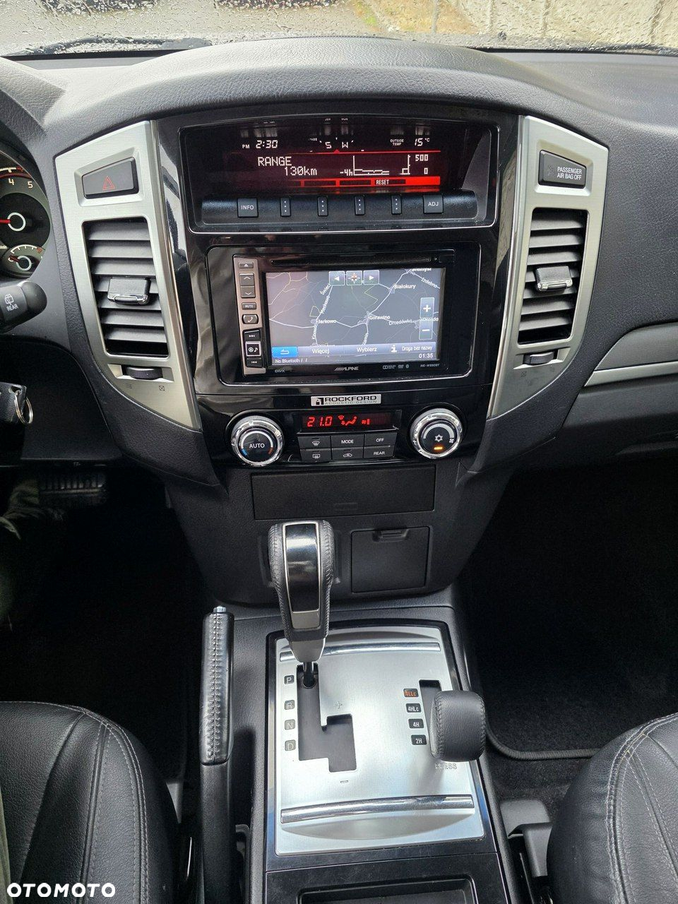 Mitsubishi Pajero - 19